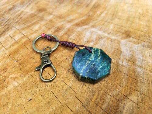 100% Fuchsite a Forma Libera portachiavi naturale – Bild 2